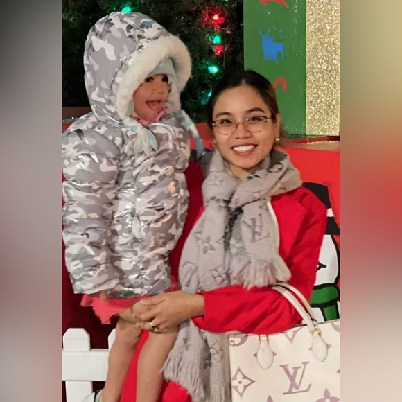 Authentic Logo Mania Scarf Louis Vuitton - Picture 13 of 14